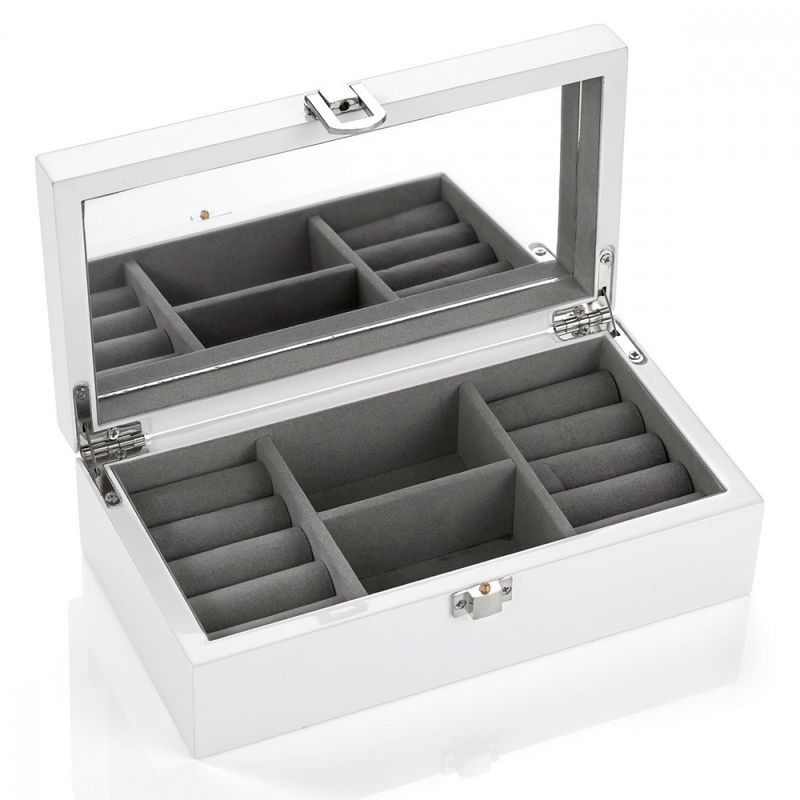 Hvitlakkert smykkeskrin med krone