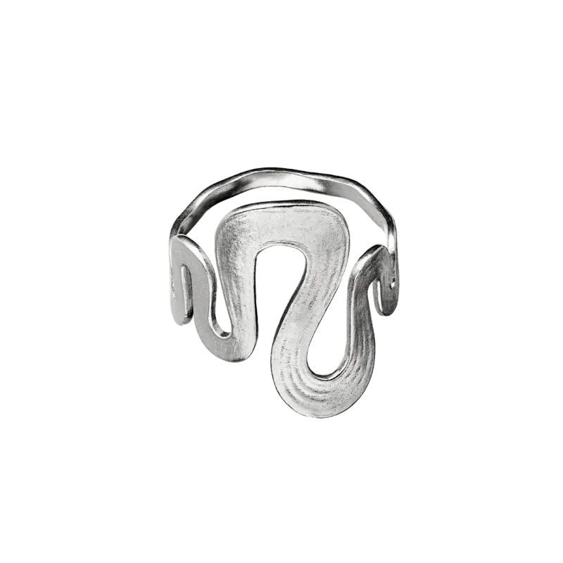 Maanesten Sasja ring